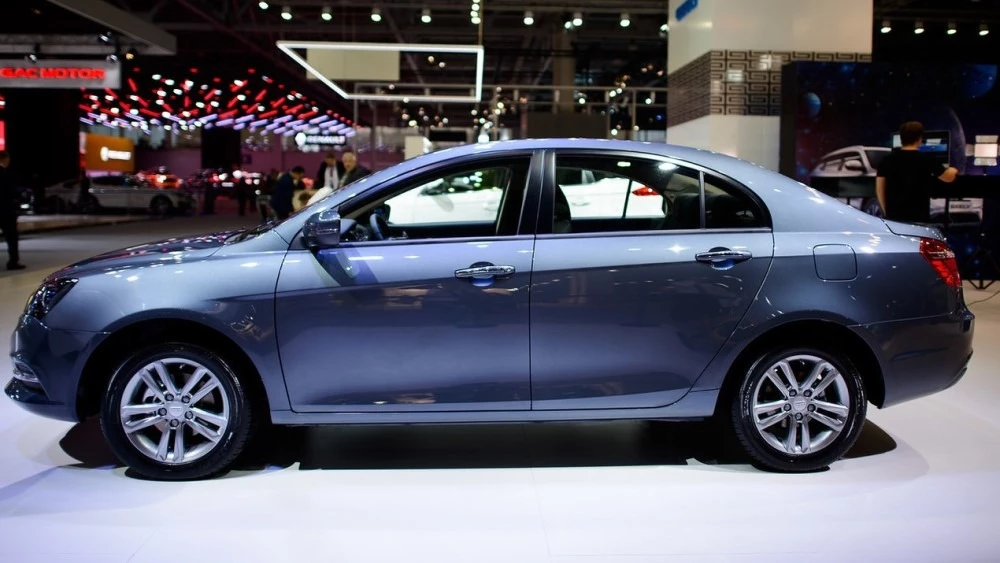 Если надоела Lada. Кто покупает Geely Emgrand в России geely emgrand