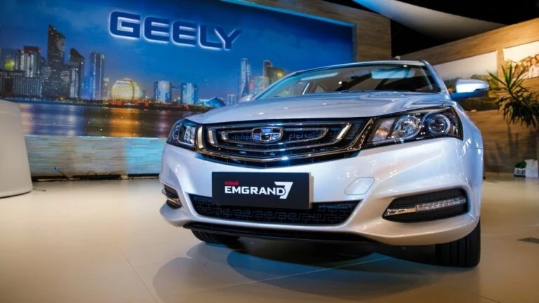 geely emgrand 7 спереди