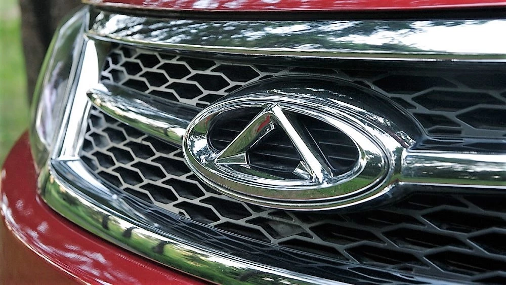 Сменили ценники. Кроссоверы Chery подорожали в России чери эмблема