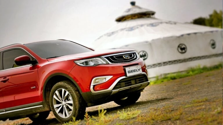 джили атлас