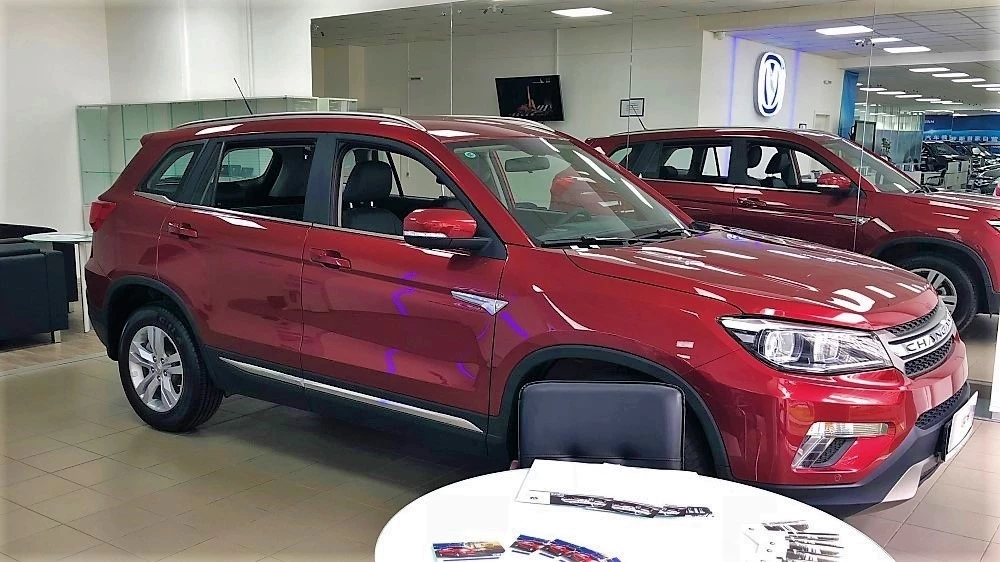 С дефицитом покончено. Флагманские кроссоверы Changan вернулись в Россию чанган cs75