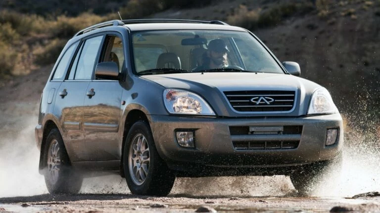 Рынок «китайцев» с пробегом вырос в России. Топ-10 самых востребованных авто