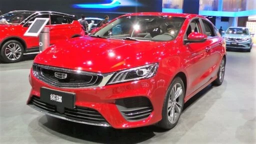 седан Geely
