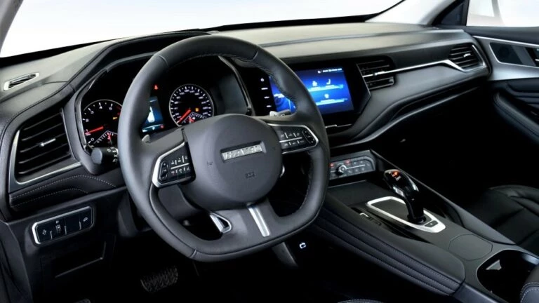 комплектации Haval F7