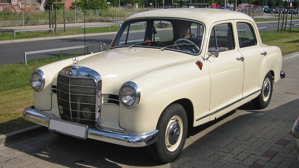 Mercedes-Benz M121