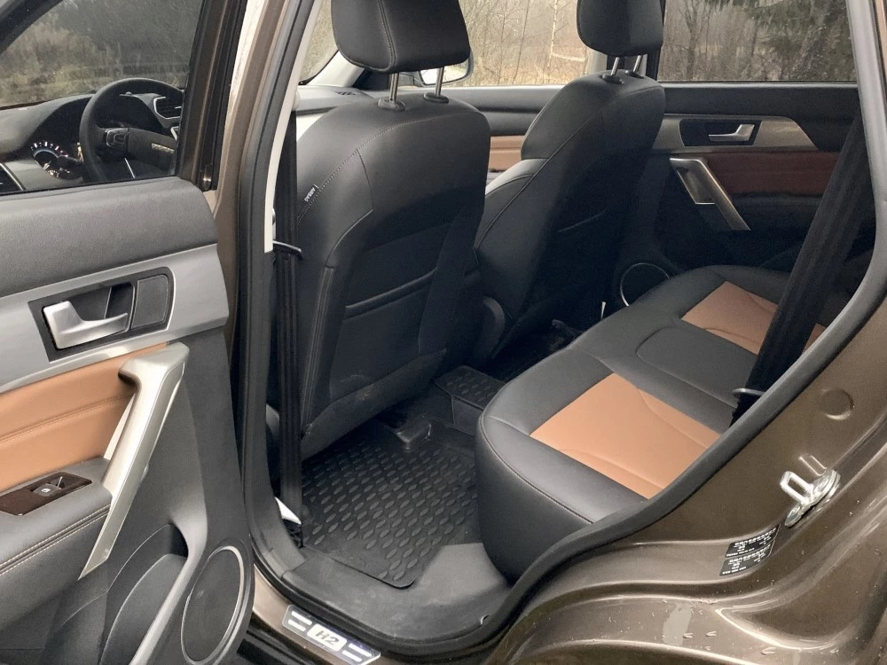 салон кроссовера