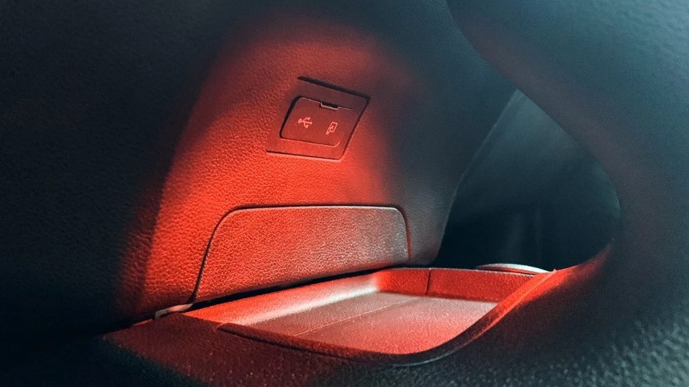 ниша под смартфон