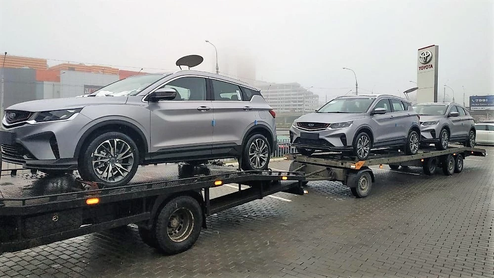 Цены и комплектации Geely Coolray