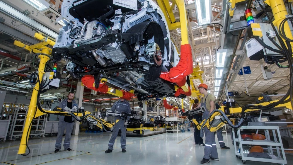 Завод «БелДжи» признал ошибку с Geely Coolray. Кроссовер встанет на конвейер завод белджи