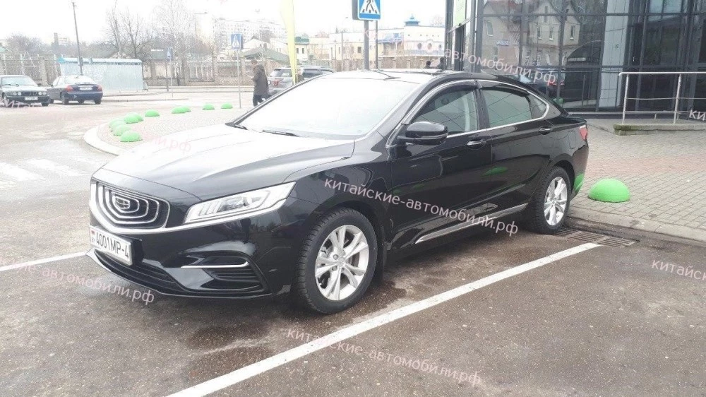 Новые седаны Geely заметили на улицах Беларуси. Первые «живые» фото