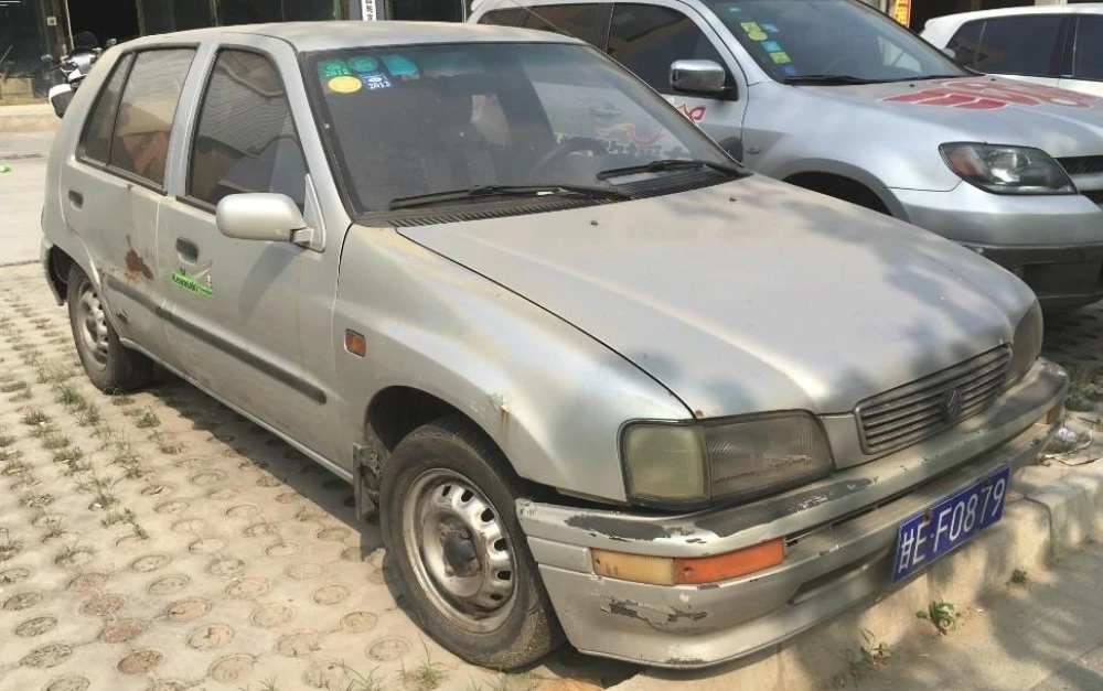 прототип Geely HQ