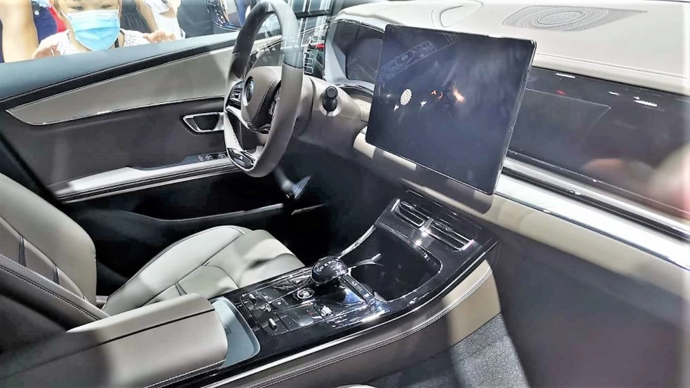 BYD Han DM салон