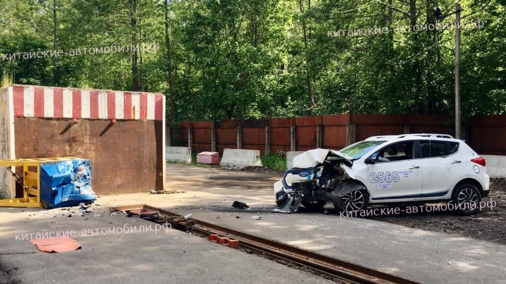 краш-тест электромобиля JAC 