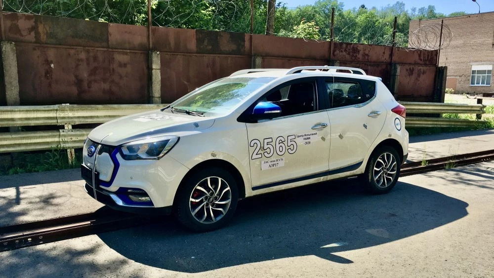 электромобиль JAC