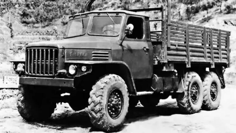 грузовик DongFeng EQ240