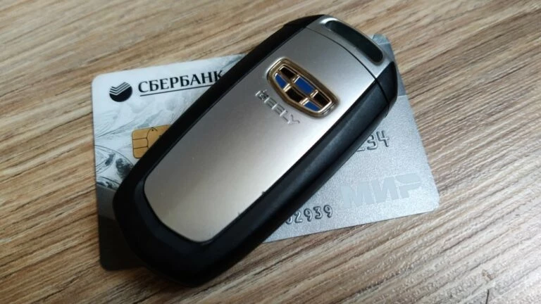 продажи авто в России