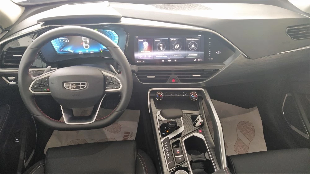 geely tugella салон