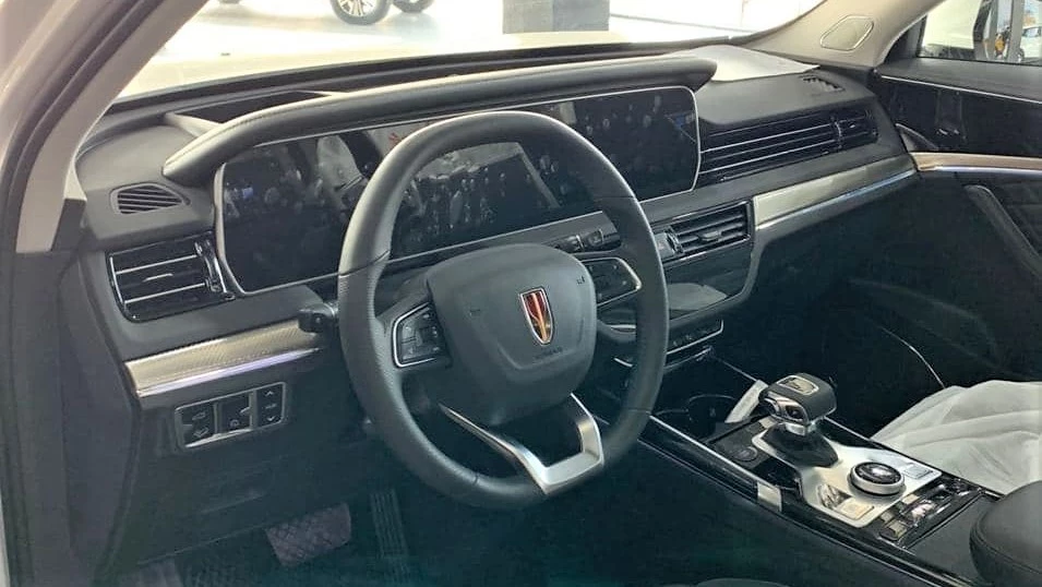 салон Hongqi HS5