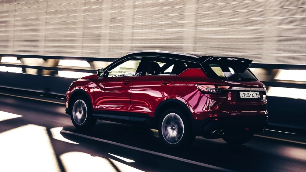 Coolray стал популярнее Atlas. Статистика продаж Geely в России и Беларуси Geely Coolray и Atlas