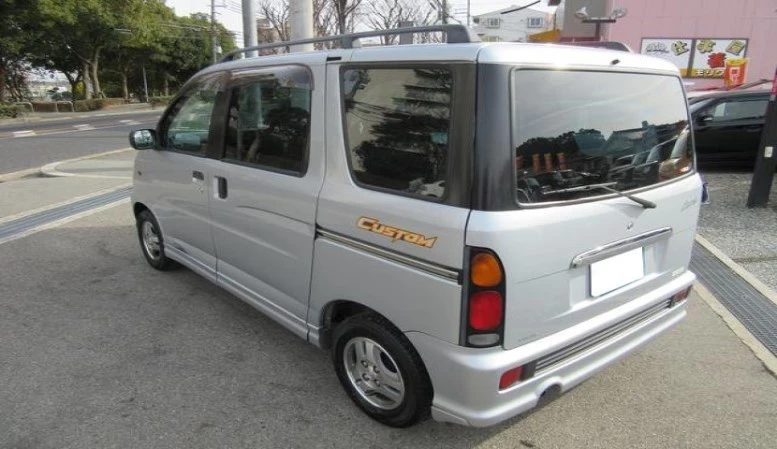 Daihatsu Atrai 1999
