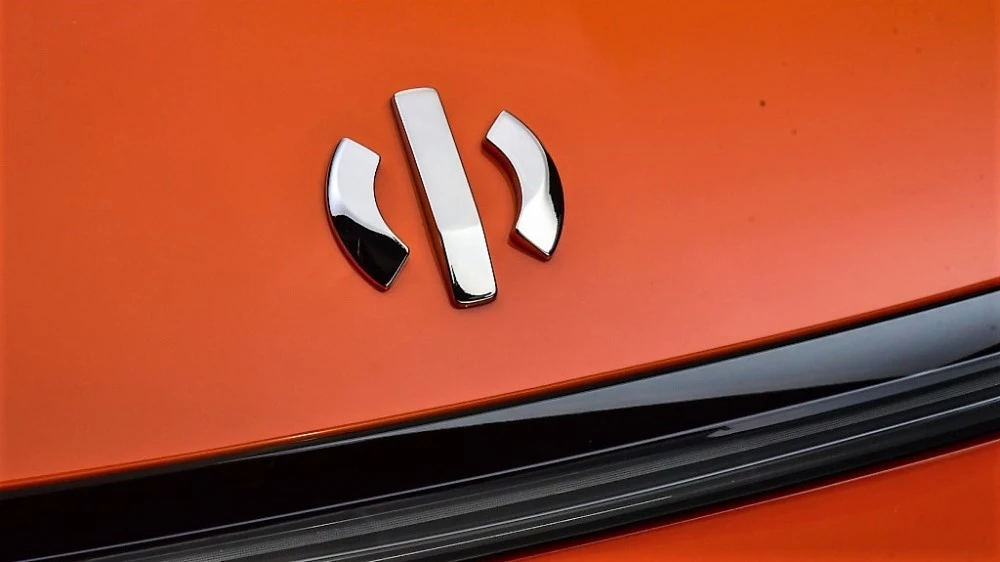 HiPhi логотип