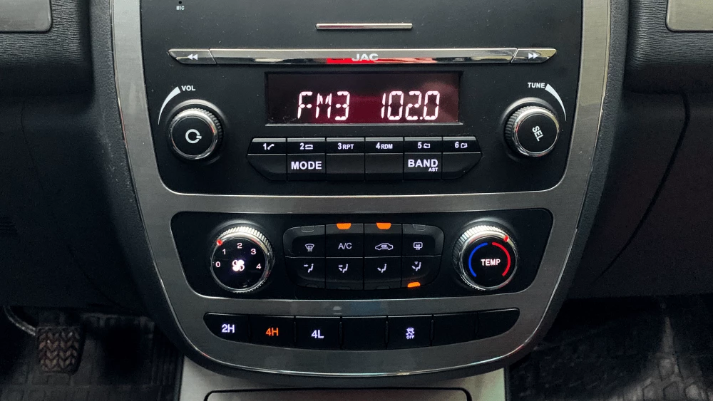 JAC T6 центральная консоль