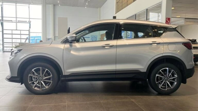 Geely Coolray в новых цветах