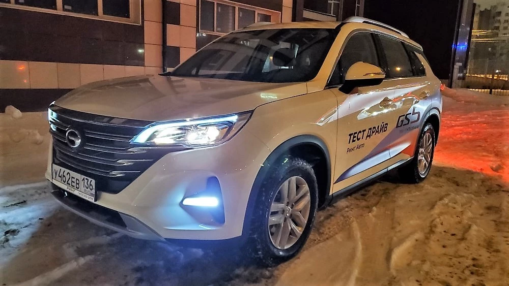 GAC GS5 ночью