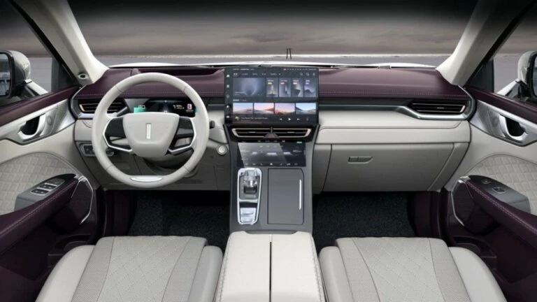 фото салон wey mocha