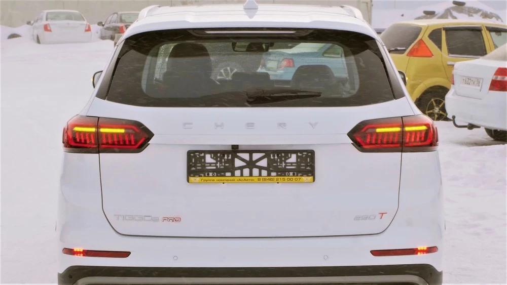 Chery Tiggo 8 Pro сзади
