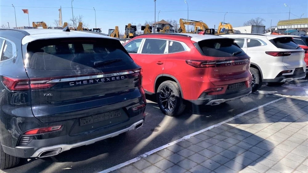 автосалон китайских автомобилей во Владивостоке