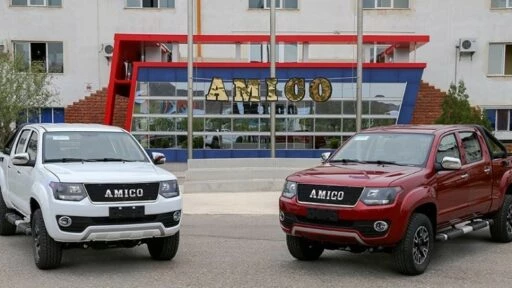 Amiko пикапы в Иране сбоку спереди Huanghai N2