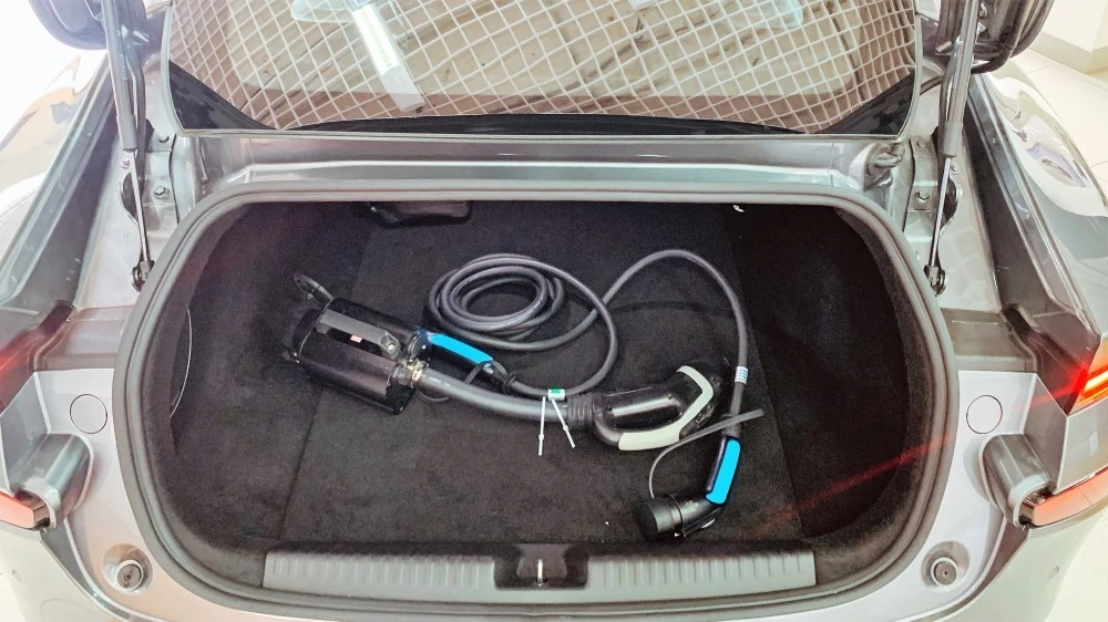 xpeng p7 зарядка