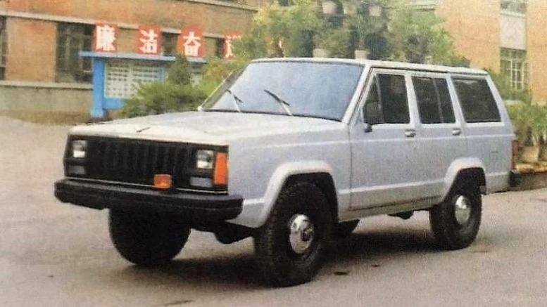 внедорожник Xingtai 114 XTQ6440