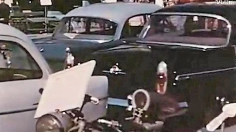 китайский автосалон 1958 года