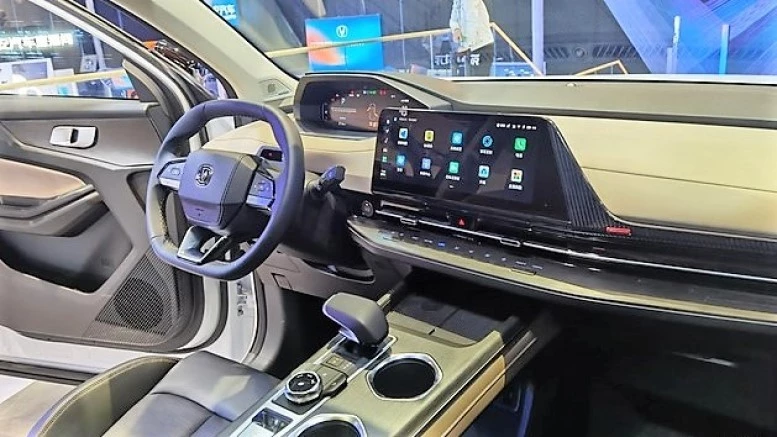 салон Changan CS55 Plus 