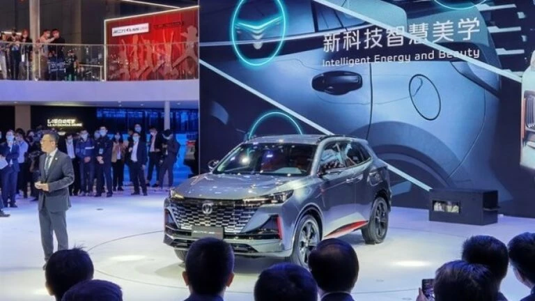 Changan CS55 Plus на Шанхайском автосалоне