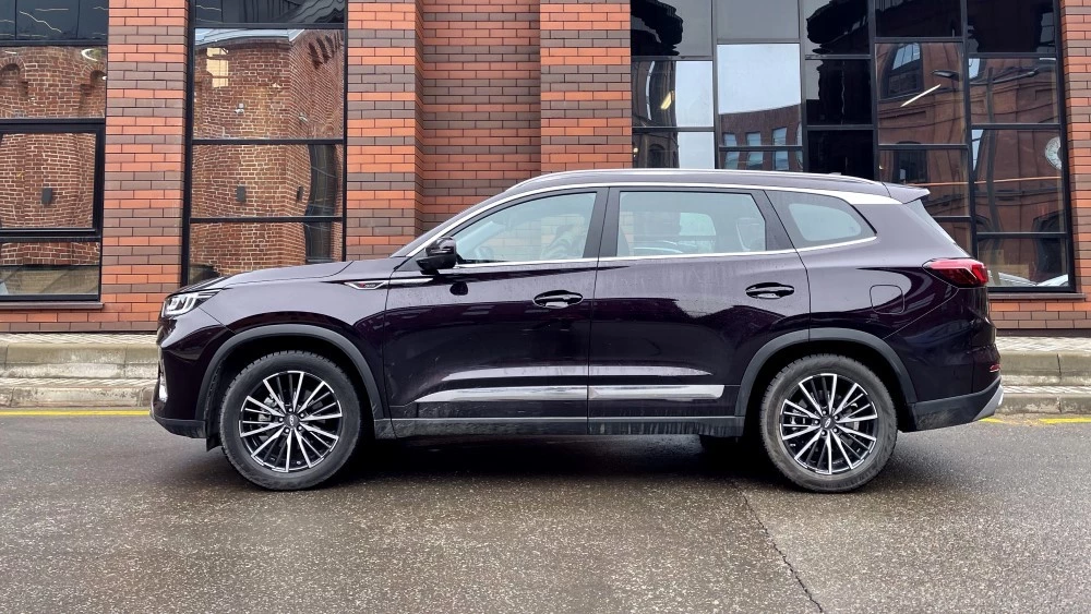 дизайн Chery Tiggo 8 Pro сбоку