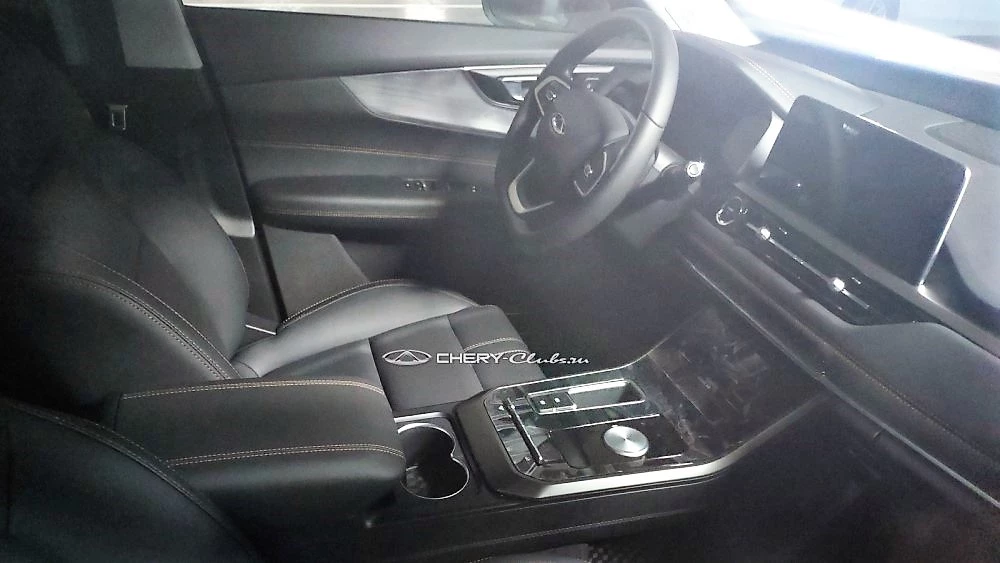 Chery Tiggo e салон