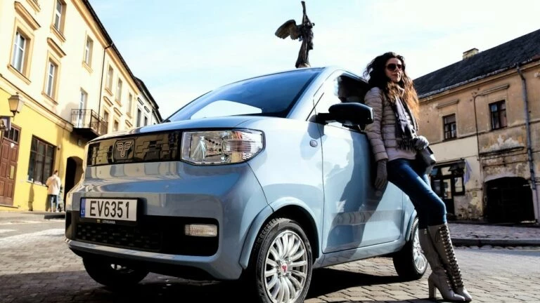 «Китайцы» за границей. В Dartz Motorz не исключили появления электрокара FreZe Nikrob в России