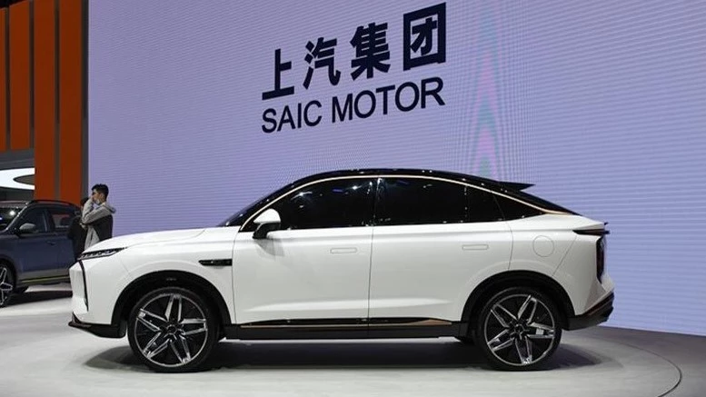 шанхайский автосалон saic roewe whale 