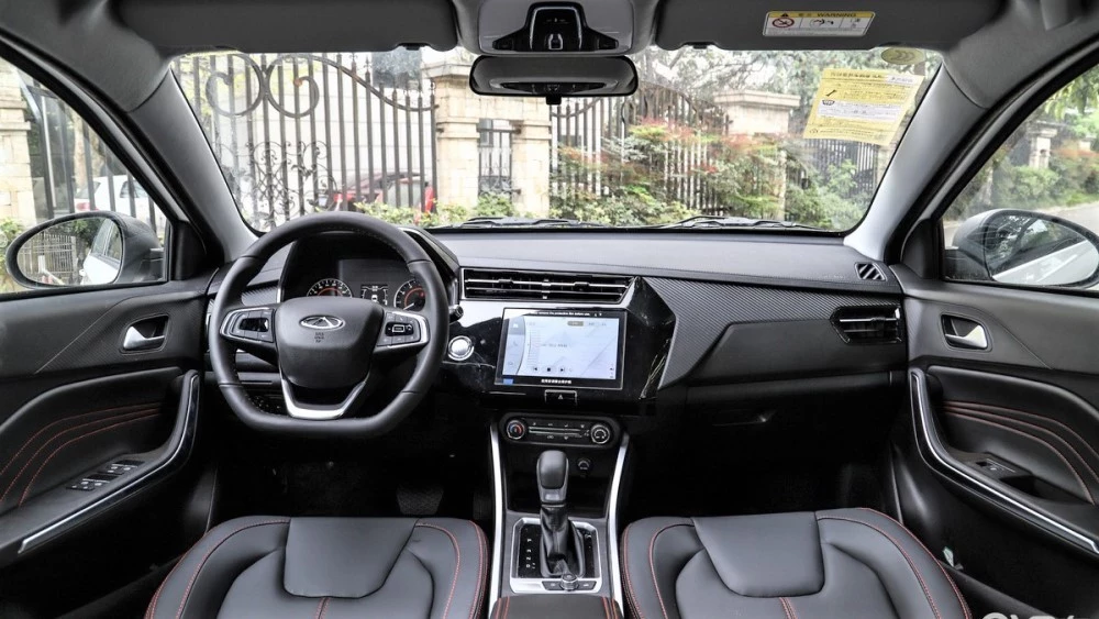 салон Chery Tiggo 2 Pro