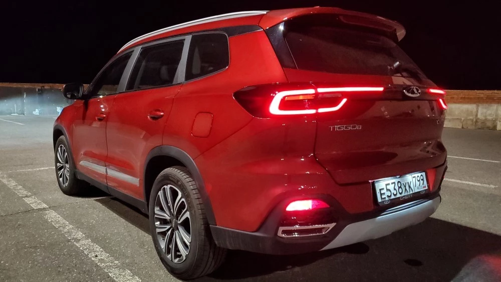 chery tiggo 8 DCT ночью