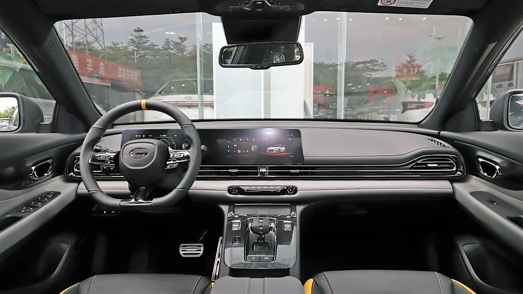 салон GAC Trumpchi Shadow Panther