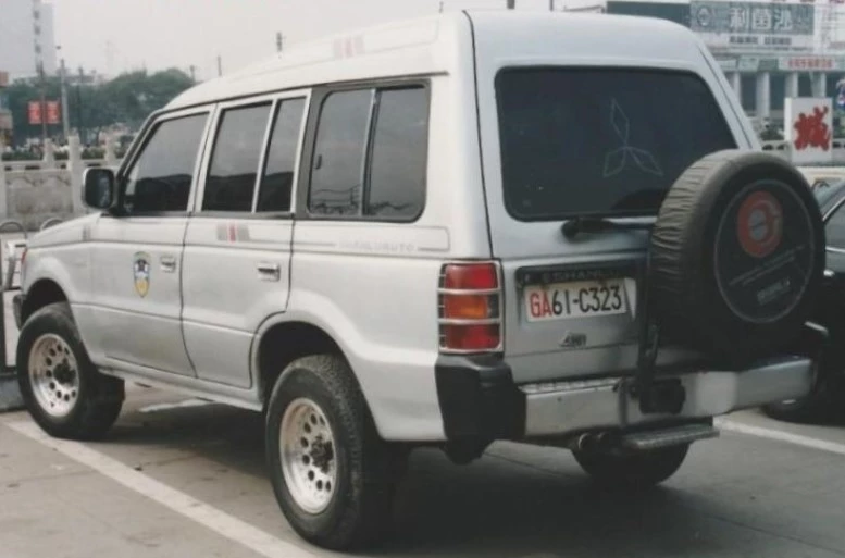 копия Mitsubsihi Pajero V31 
