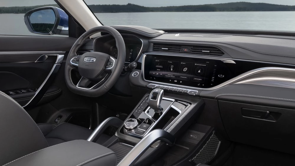 Geely Atlas Pro салон