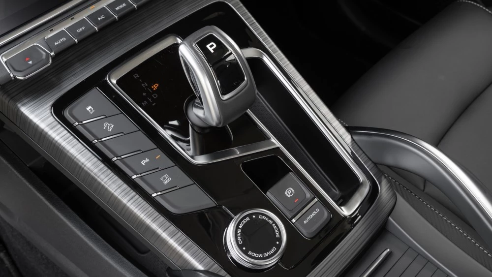 консоль Geely Atlas Pro