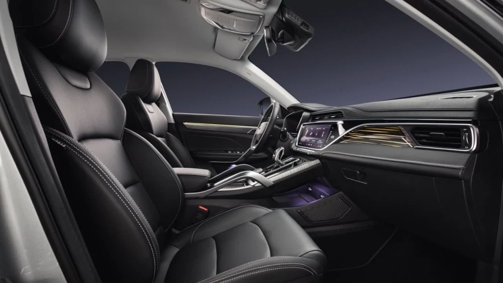 geely atlas Pro салон