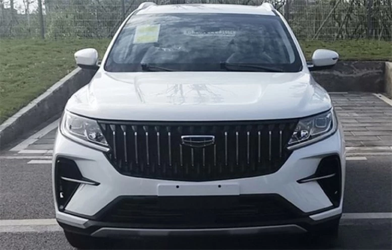 обновленный Geely Emgrand X7 спереди