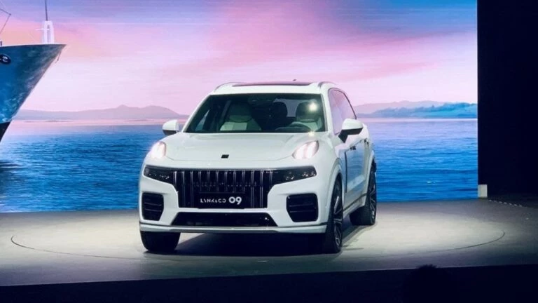 Lynk & Co 09 спереди